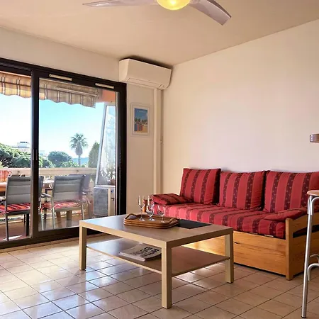 Studio Climatise Avec Terrasse Et Parking Au Centre Du Lavandou - Fr-1-251-202 Le Lavandou Exterior photo