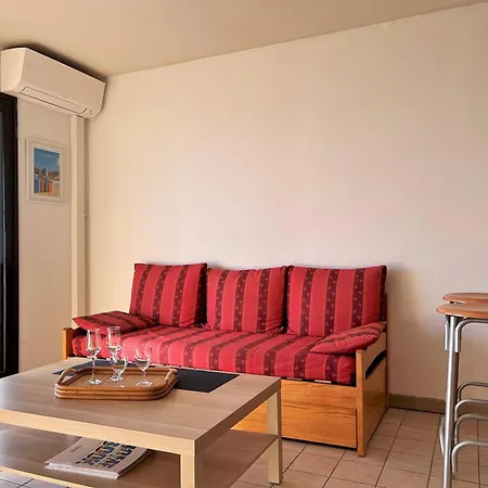 Studio Climatise Avec Terrasse Et Parking Au Centre Du Lavandou - Fr-1-251-202 Le Lavandou Exterior photo